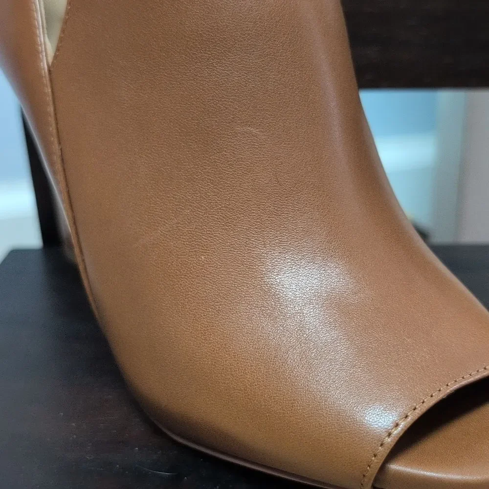 Michael Kors Lawson Leather Strappy Buckle Brown Peep-Toe Boots Size 6.5M NEW